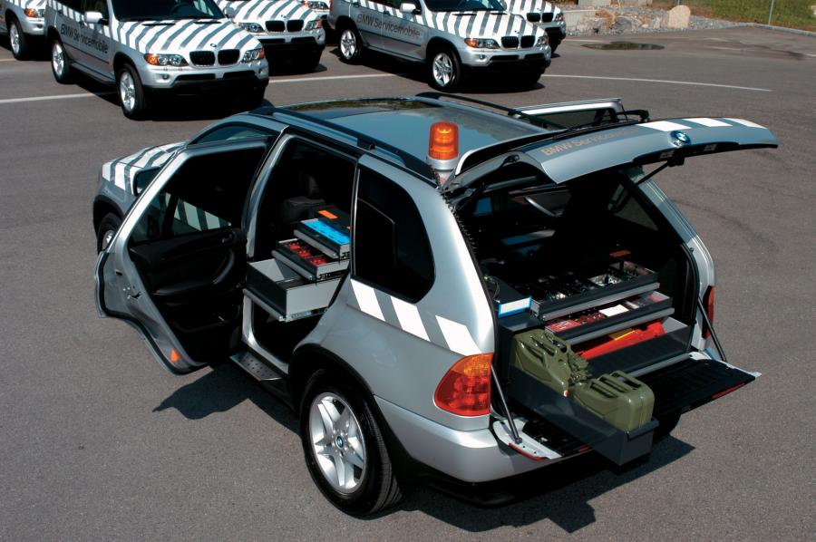  BMW X5 Servicemobil (E53) 2003 года  (фото 4 из 5)